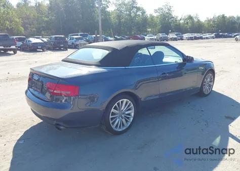 2010 Audi A5 2.0T Premium z USA, uszkodzony, nr VIN WAULFAFHXAN024659